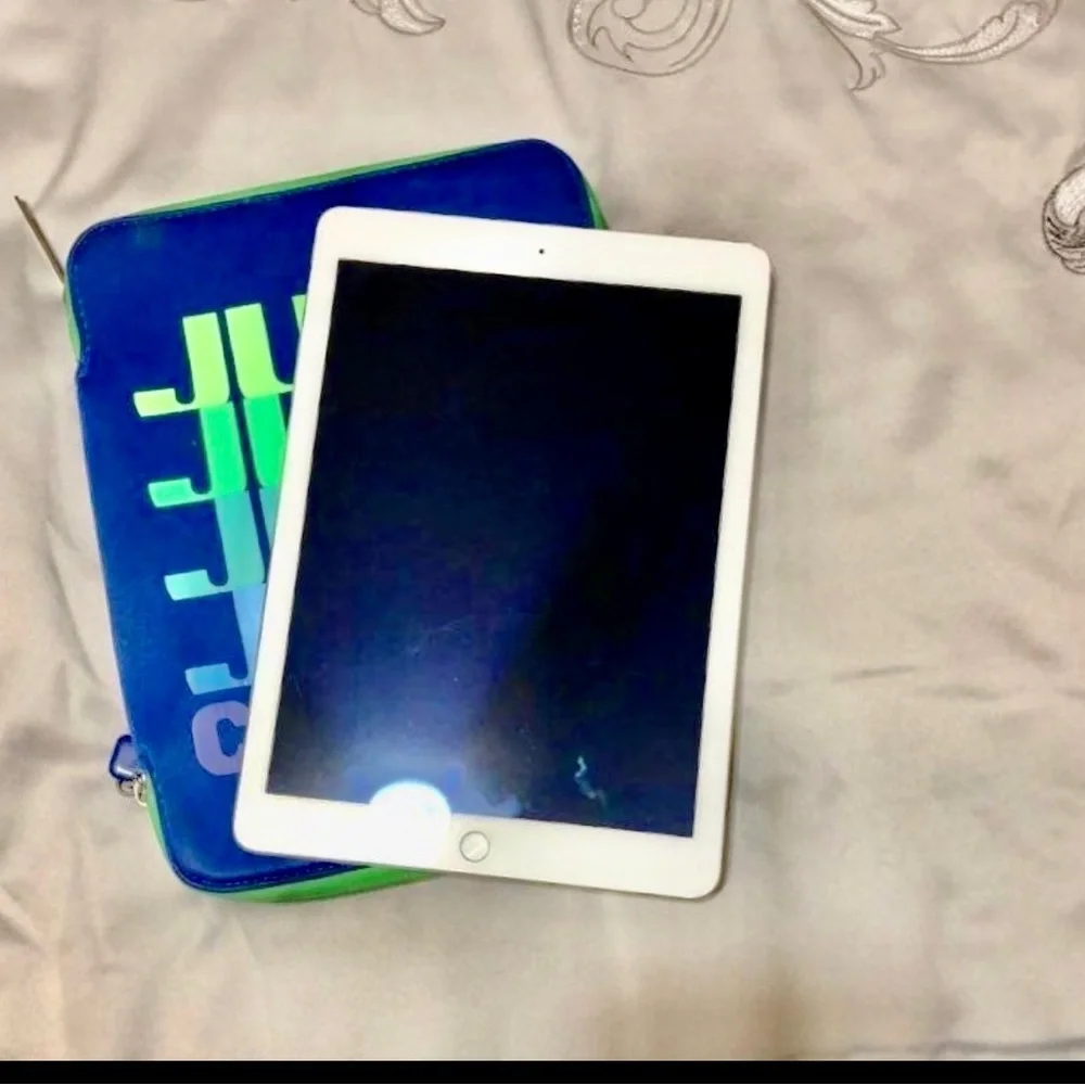Apple iPad 4th Generation 32GB in White